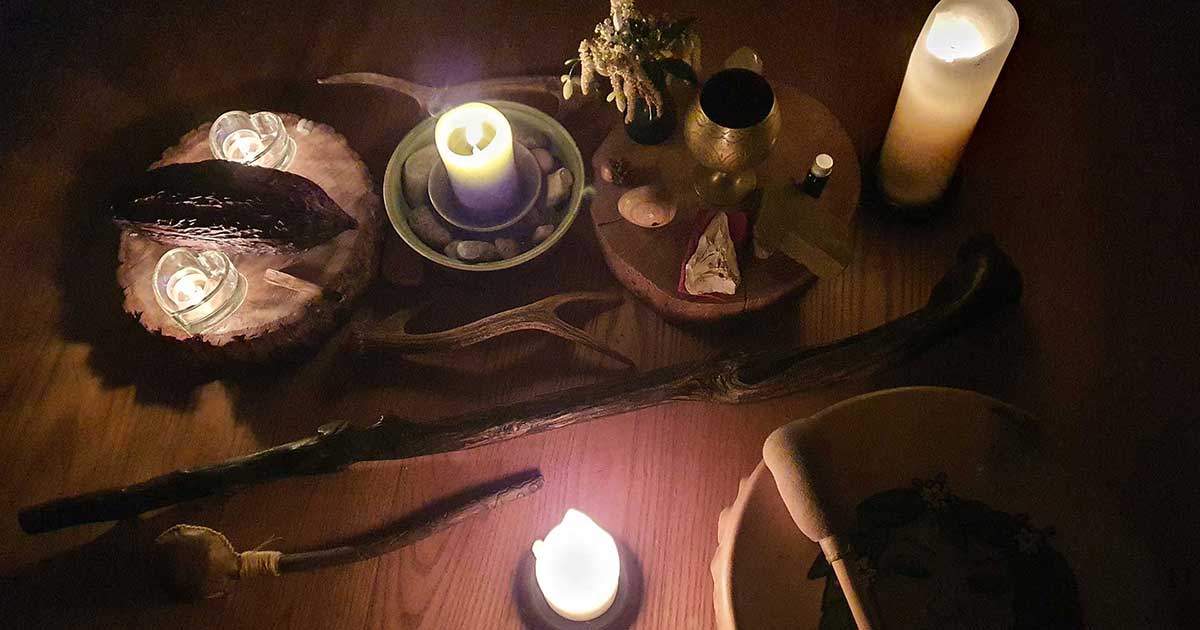 samhain ritual altar